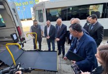 Παράδοση λεωφορείων για ΑμεΑ από την CTC Automotive Ltd στο Υπουργείο Μεταφορών, Επικοινωνιών και Έργων