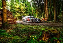 Rovanperä στην κορυφή της Central Europe Rally — Ogier εκτός μετά από θεαματικό ατύχημα