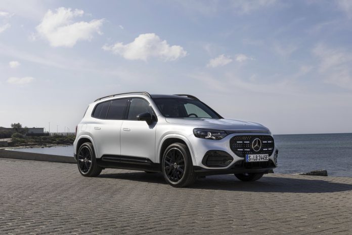 Der neue Mercedes-Benz GLB: Vielseitiger Alltagsheld mit Raum für SpontanitätThe all-new Mercedes-Benz GLB: A versatile everyday hero with room for spontaneity