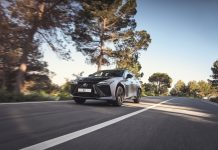 Η Lexus φέρνει το χειροκίνητο κιβώτιο στην εποχή της ηλεκτροκίνησης