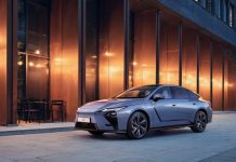 Το νέο Lexus ES επαναπροσδιορίζει την πολυτέλεια στην εποχή της ηλεκτροκίνησης