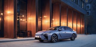 Το νέο Lexus ES επαναπροσδιορίζει την πολυτέλεια στην εποχή της ηλεκτροκίνησης